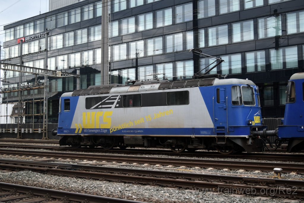 8201-0010-070922.jpg - WRS Re 420.502 (Re 91 85 4 420 502-7 CH-WRSCH) / Olten (Fachhochschule Nordwestschweiz) 7.9.2022
