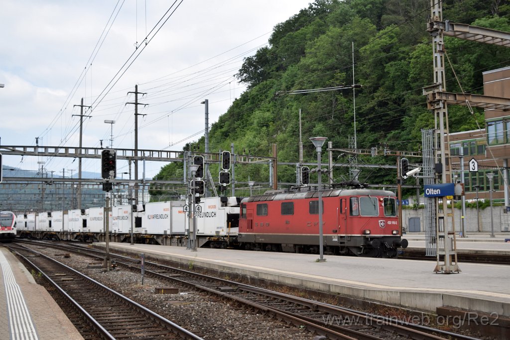 8580-0008-250523.jpg - SBBC Re 4/4'' 11118 (Re 420.118-2)  (Re 91 85 4 420 118-2 CH-SBBC) / Olten 25.5.2023