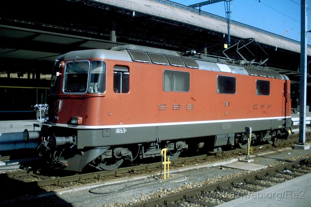 0703-0022.jpg - SBB-CFF Re 4/4'' 11120 / Basel 26.2.1998