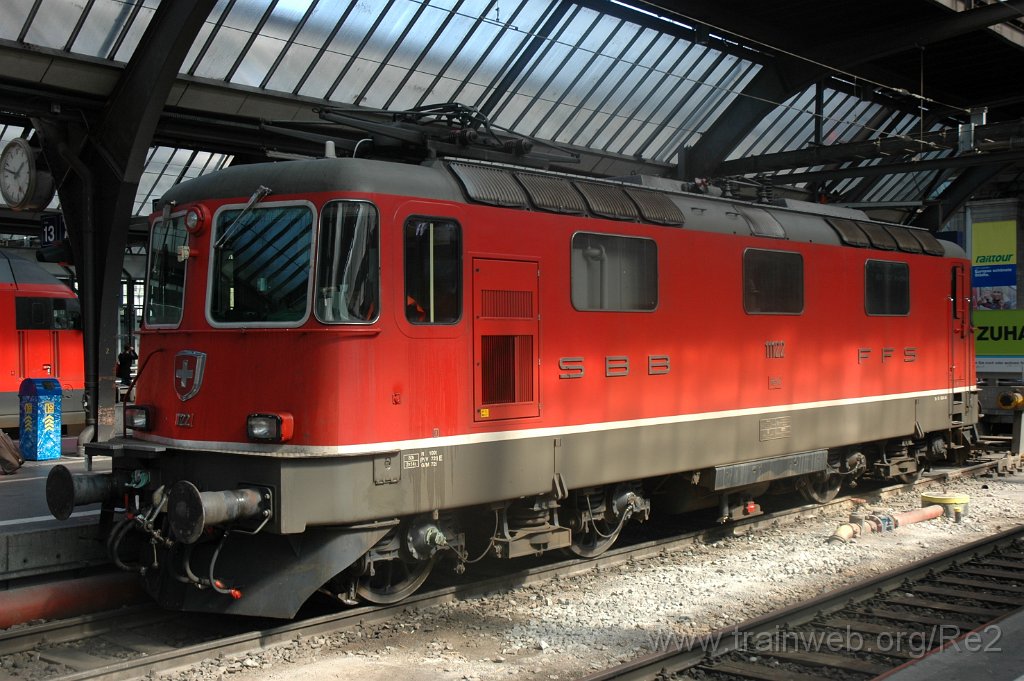 1563-0013-200908.jpg - SBB-CFF Re 4/4'' 11122 / Zürich HB 20.9.2008