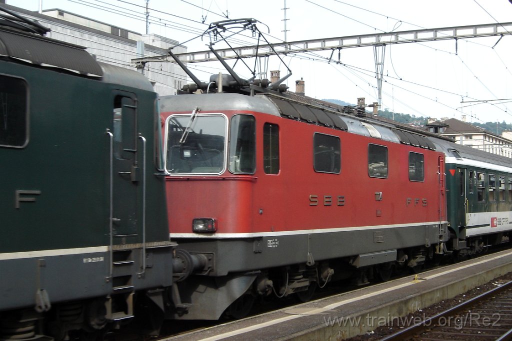 1193-0037-180606.jpg - SBB-CFF Re 4/4'' 11124 / Chiasso 18.6.2006