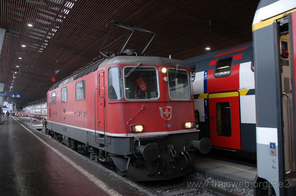 2306-0031-070212.jpg - SBB-CFF Re 4/4'' 11124 / Zürich HB 7.2.2012