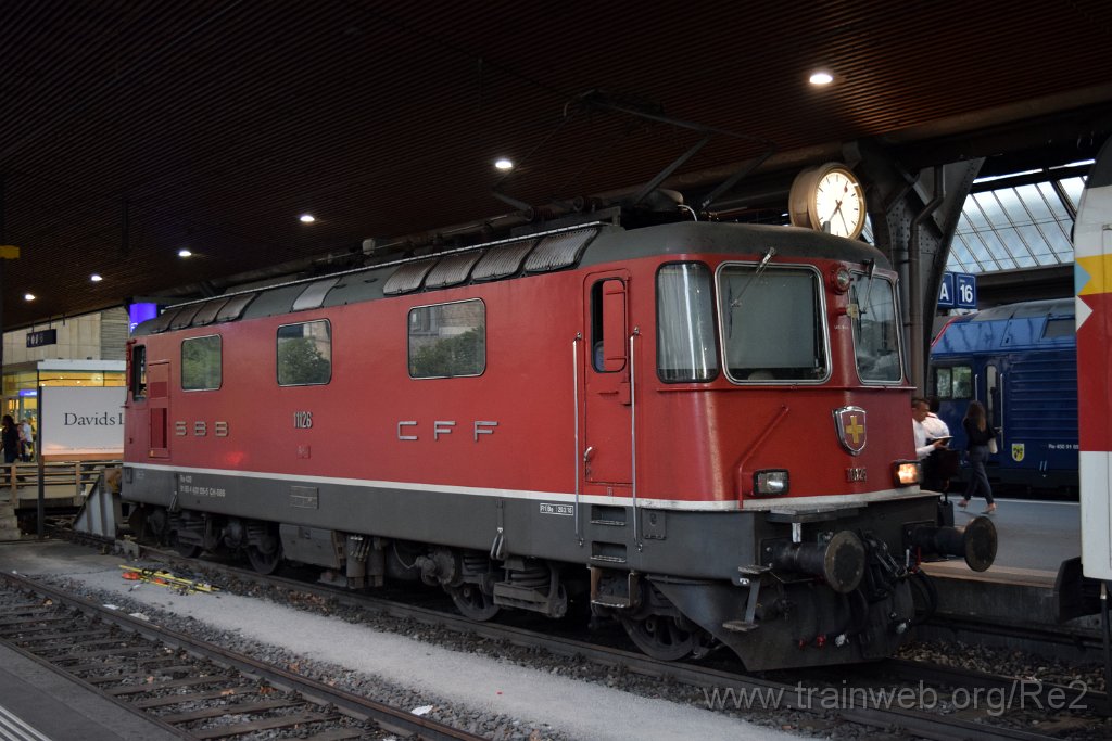 5114-0023-170918.jpg - SBB-CFF Re 4/4'' 11126 (Re 420.126-5)  (Re 91 85 4 420 126-5 CH-SBB) / Zürich HB 17.9.2018