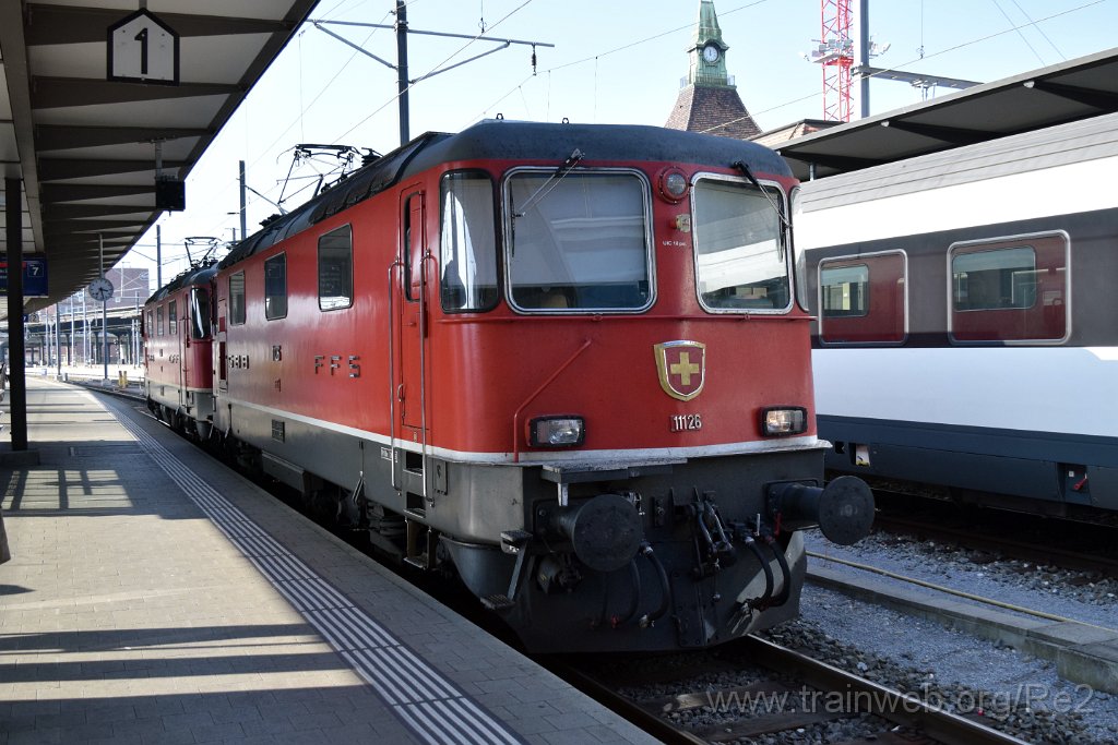 5149-0023-081018.jpg - SBB-CFF Re 4/4'' 11304 (Re 420.304-8)  (Re 91 85 4 420 304-8 CH-SBB) + SBB-CFF Re 4/4'' 11126 (Re 420.126-5)  (Re 91 85 4 420 126-5 CH-SBB) / Basel 8.10.2018