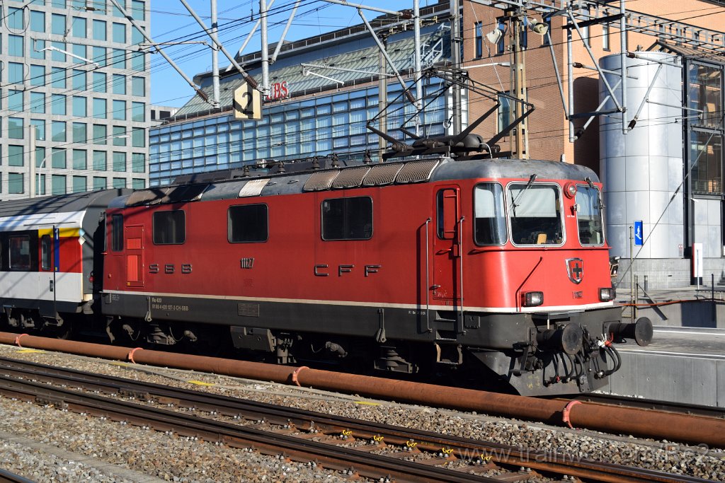 5320-0030-280219.jpg - SBB-CFF Re 4/4'' 11127 (Re 420.127-3)  (Re 91 85 4 420 127-3 CH-SBB) / Zürich-Altstetten 28.2.2019