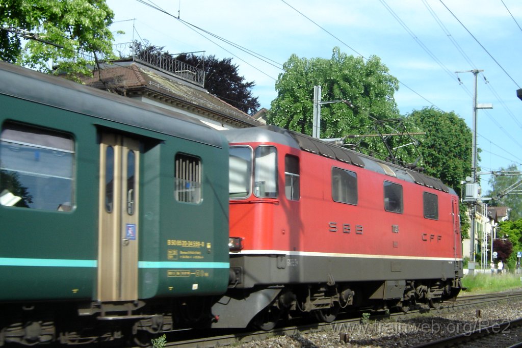1053-0001-270505.jpg - SBB-CFF Re 4/4'' 11128 / Uster 27.5.2005