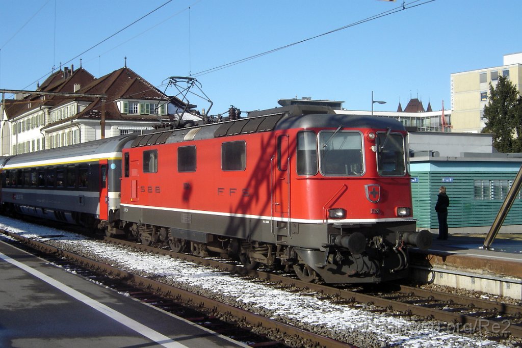 1131-0028-251105.jpg - SBB-CFF Re 4/4'' 11128 / Thun 25.11.2005