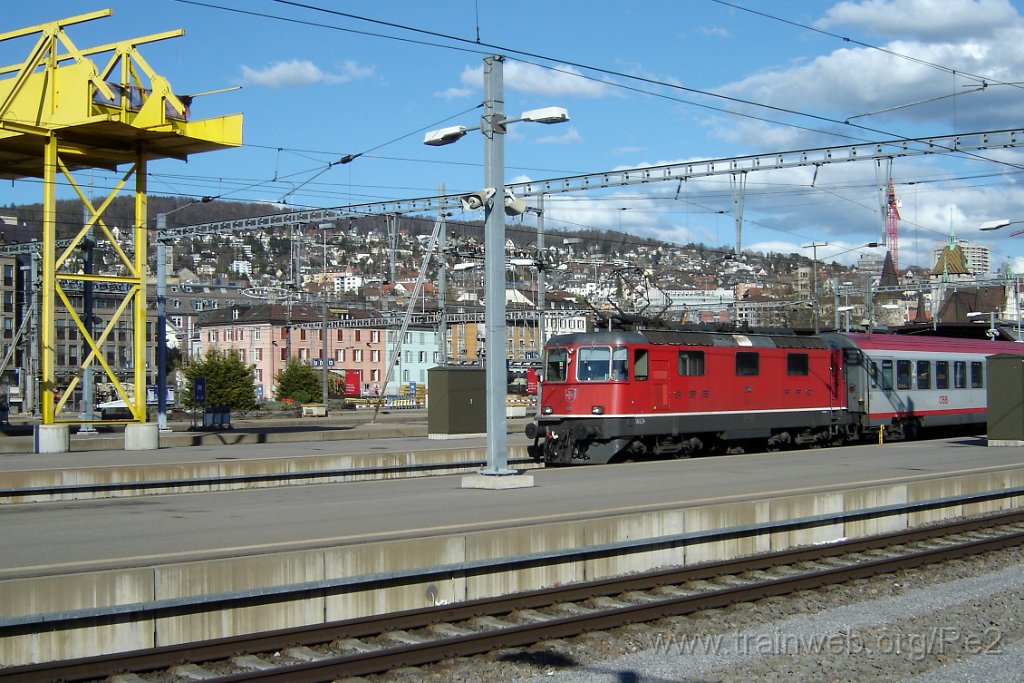 1466-0031-190408.jpg - SBB-CFF Re 4/4'' 11128 / Zürich HB 19.4.2008