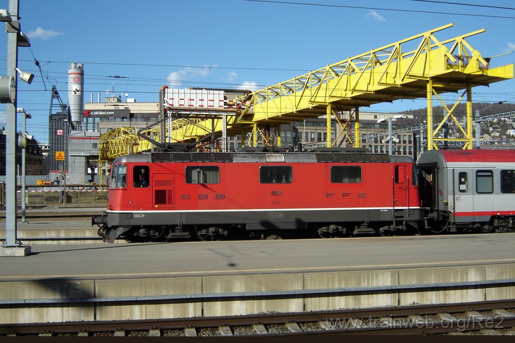 1466-0032-190408.jpg - SBB-CFF Re 4/4'' 11128 / Zürich HB 19.4.2008