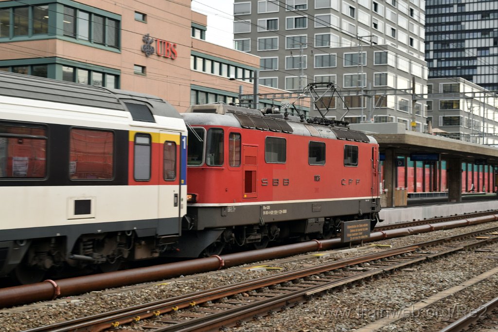 5576-0009-200619.jpg - SBB-CFF Re 4/4'' 11128 (Re 420.128-1)  (Re 91 85 4 420 128-1 CH-SBB) / Zürich-Altstetten 20.6.2019