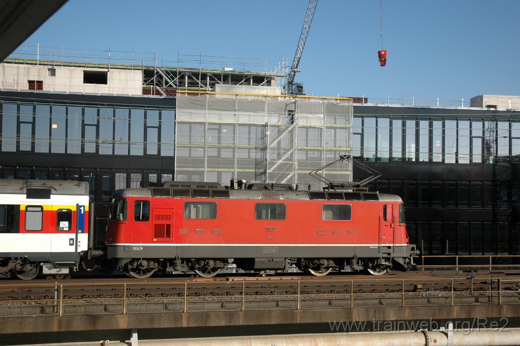 2338-0050-160312.jpg - SBB-CFF Re 4/4'' 11129 / Zürich (Käferbergbrücke) 16.3.2012