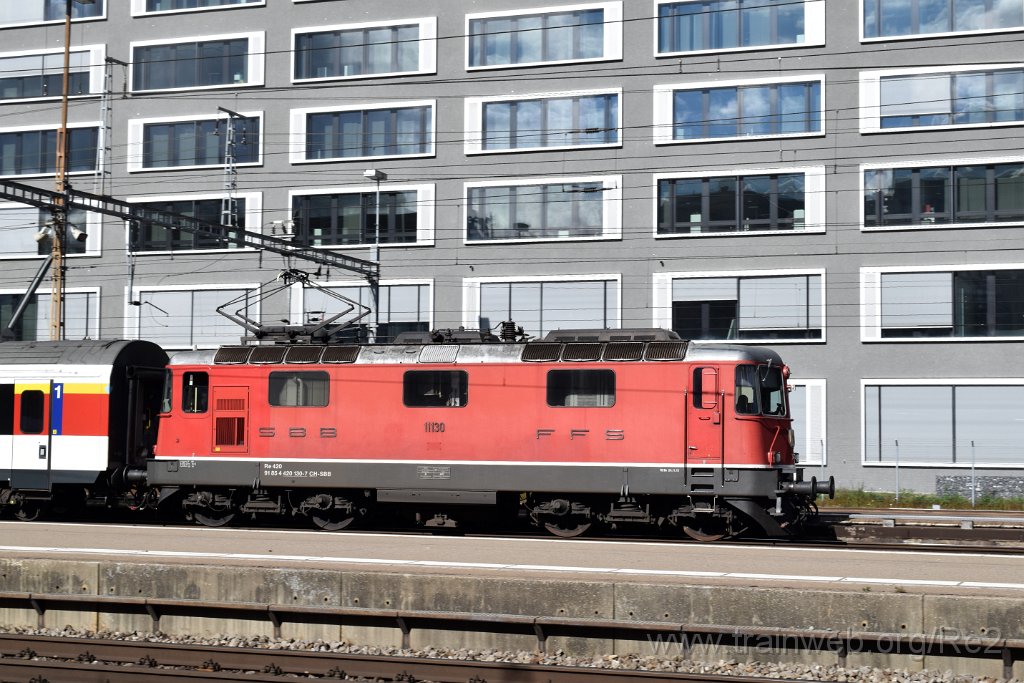 4669-0041-031017.jpg - SBB-CFF Re 4/4'' 11130 (Re 420.130-7)  (Re 91 85 4 420 130-7 CH-SBB) / Zürich-Altstetten 3.10.2017
