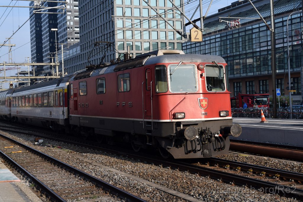 5372-0011-020419.jpg - SBB-CFF Re 4/4'' 11130 (Re 420.130-7)  (Re 91 85 4 420 130-7 CH-SBB) / Zürich-Altstetten 2.4.2019