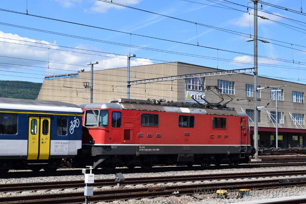 5551-0032-310519.jpg - SBB-CFF Re 4/4'' 11130 (Re 420.130-7)  (Re 91 85 4 420 130-7 CH-SBB) / Aarau (Torfeld) 31.5.2019