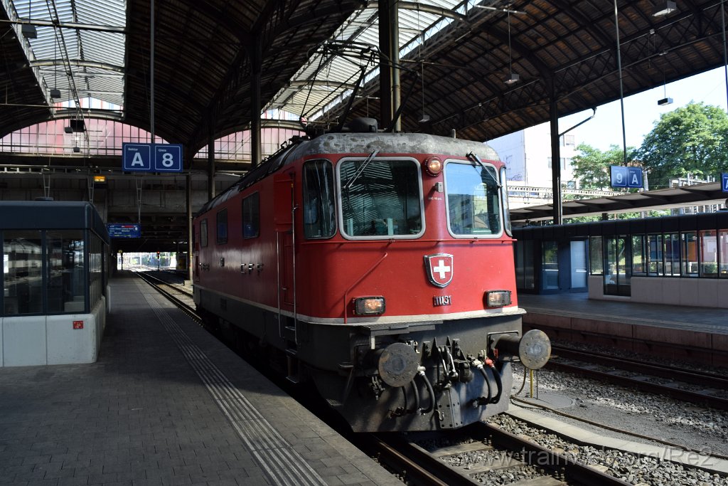 3998-0001-100716.jpg - SBB-CFF Re 4/4'' 11131 (Re 420.131-5)  (Re 91 85 4 420 131-5 CH-SBB) / Basel 10.7.2016