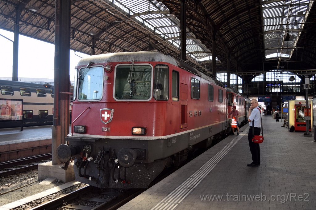 3998-0010-100716.jpg - SBB-CFF Re 4/4'' 11131 (Re 420.131-5)  (Re 91 85 4 420 131-5 CH-SBB) + SBB-CFF Re 4/4'' 11300 / Basel 10.7.2016