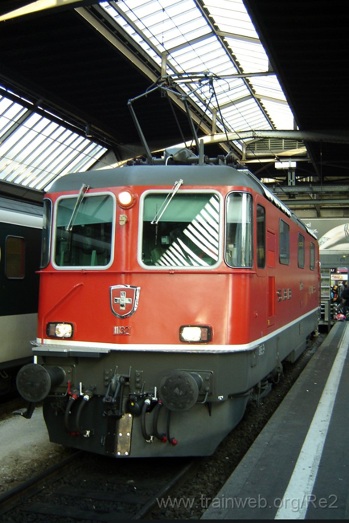 1146-0026-240306.jpg - SBB-CFF Re 4/4'' 11132 / Zürich HB 24.3.2006