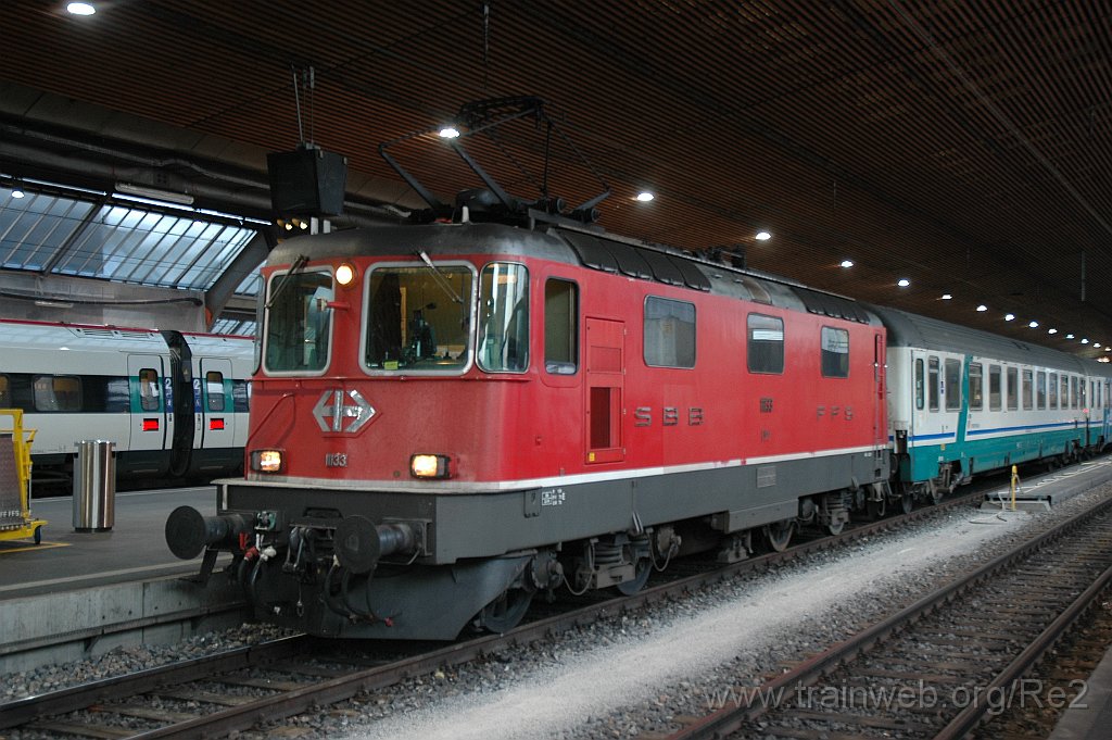 2247-0025-011111.jpg - SBB-CFF Re 4/4'' 11133 / Zürich HB 1.11.2011