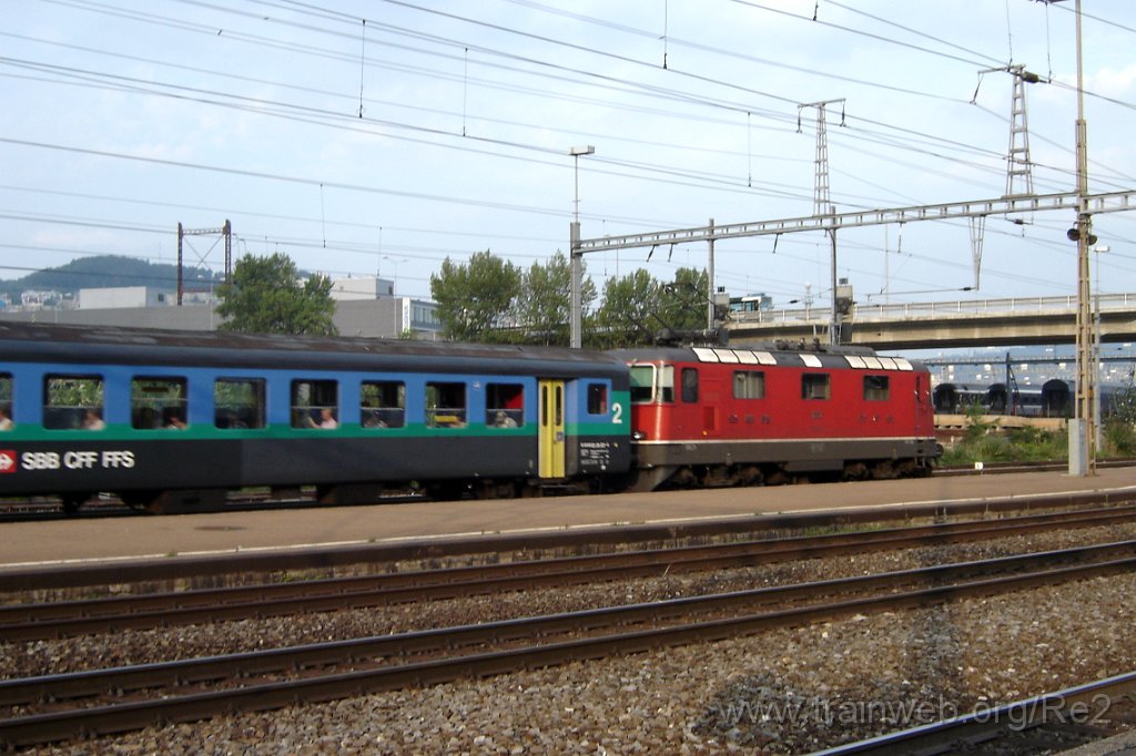 1217-0021-070906.jpg - SBB-CFF Re 4/4'' 11135 / Zürich-Altstetten 7.9.2006