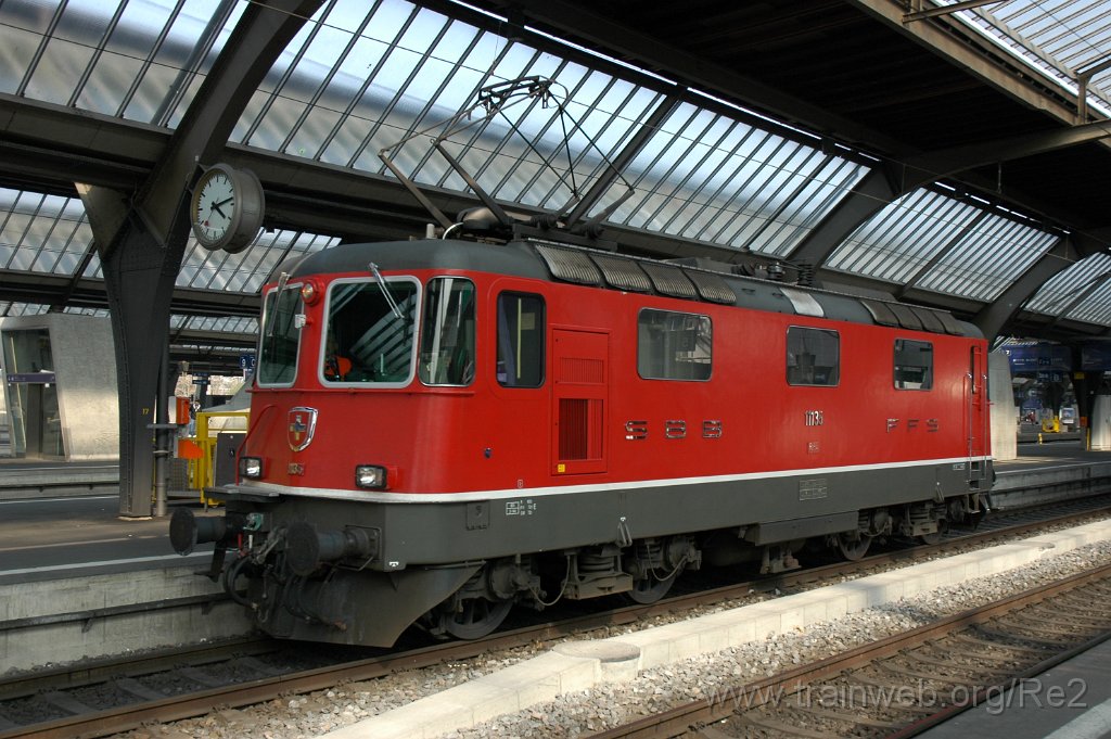 1843-0043-090410.jpg - SBB-CFF Re 4/4'' 11135 / Zürich HB 9.4.2010