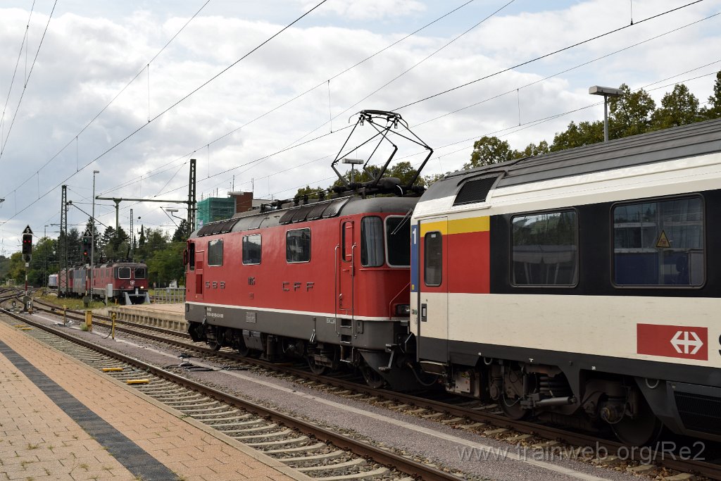 4660-0025-070917.jpg - SBB-CFF Re 4/4'' 11135 (Re 420.135-6)  (Re 91 85 4 420 135-6 CH-SBB) / Singen (Htw) 7.9.2017