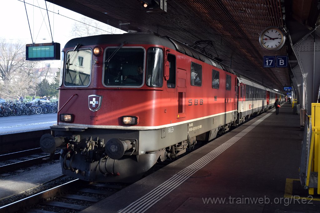 5832-0020-250120.jpg - SBB-CFF Re 4/4'' 11135 (Re 420.135-6)  (Re 91 85 4 420 135-6 CH-SBB) / Zürich HB 25.1.2020