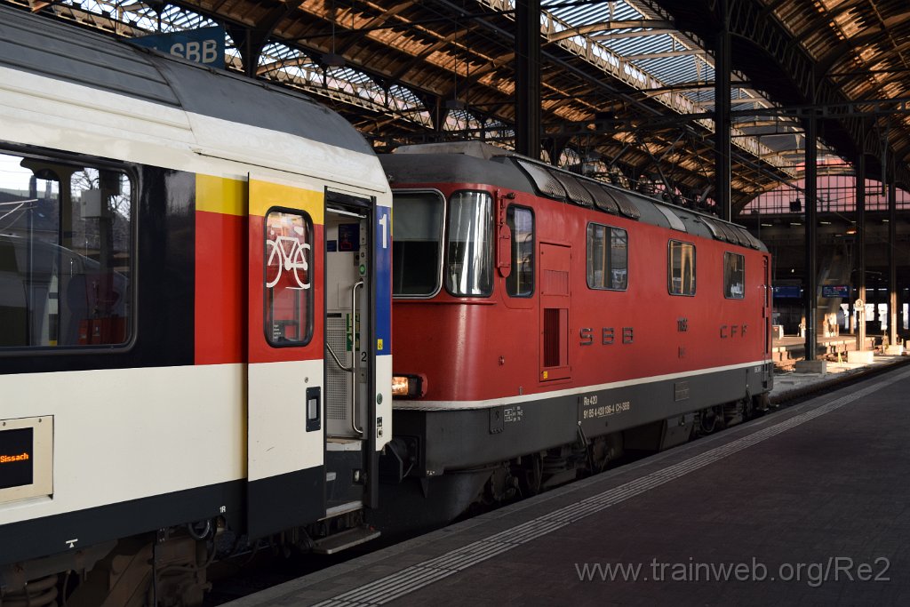 5212-0006-171118.jpg - SBB-CFF Re 4/4'' 11136 (Re 420.136-4)  (Re 91 85 4 420 136-4 CH-SBB) / Basel 17.11.2018