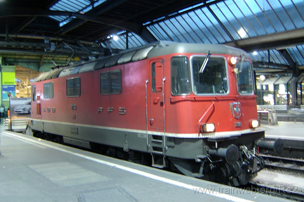 1470-0002-200408.jpg - SBB-CFF Re 4/4'' 11139 / Zürich HB 20.4.2008