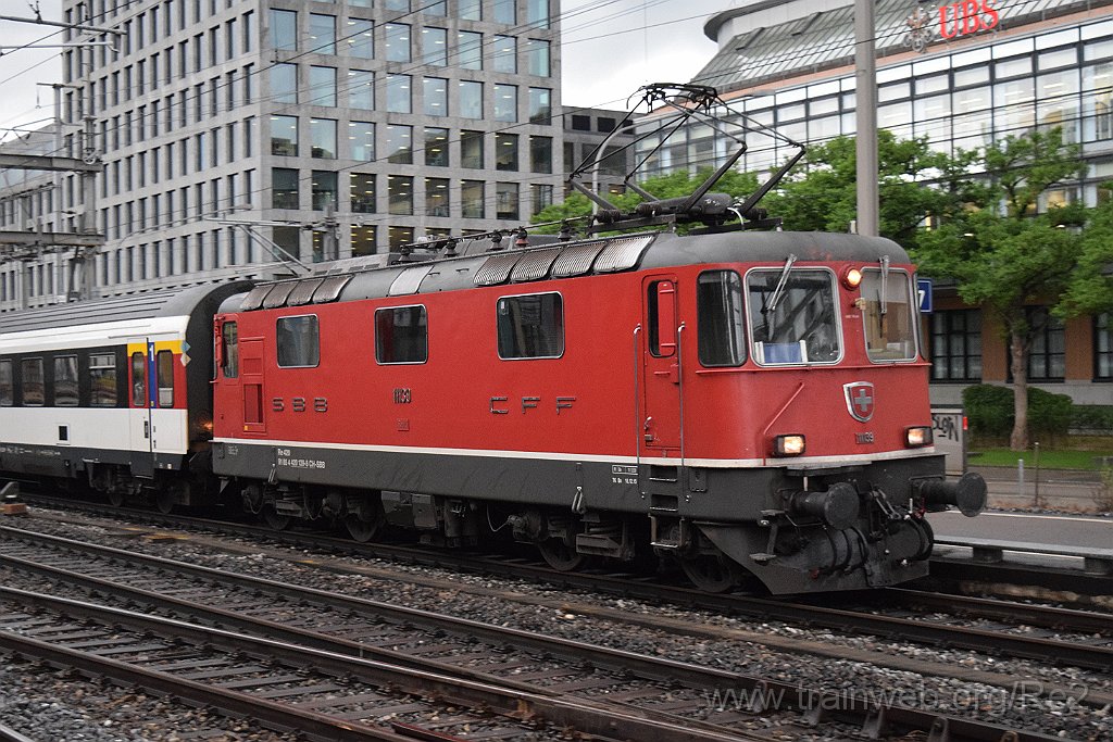 3957-0030-080616.jpg - SBB-CFF Re 4/4'' 11139 (Re 420.139-8)  (Re 91 85 4 420 139-8 CH-SBB) / Zürich-Altstetten 8.6.2016