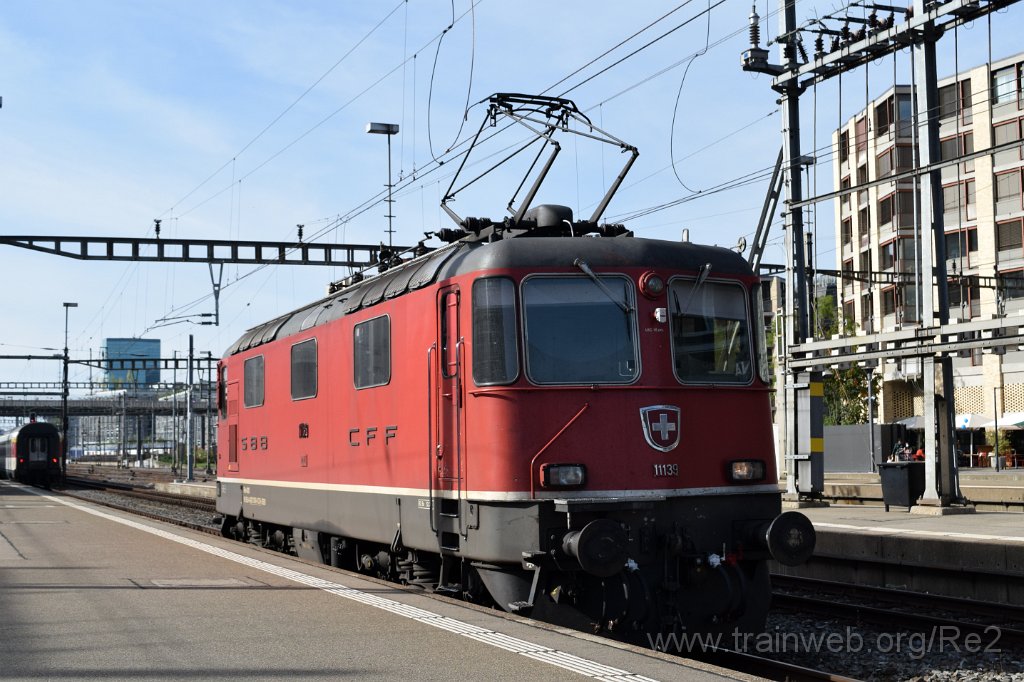 7785-0029-021021.jpg - SBB-CFF Re 4/4'' 11139 (Re 420.139-8)  (Re 91 85 4 420 139-8 CH-SBB) / Zürich HB 2.10.2021