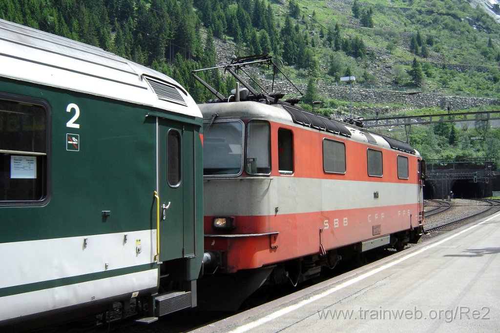 1192-0044-180606.jpg - SBB-CFF Re 4/4'' 11141 / Göschenen 18.6.2006