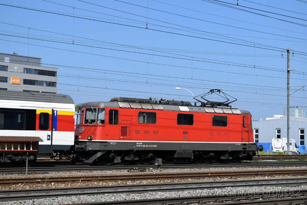 5401-0014-150419.jpg - SBB-CFF Re 4/4'' 11141 (Re 420.141-4)  (Re 91 85 4 420 141-4 CH-SBB) / Pratteln 15.4.2019