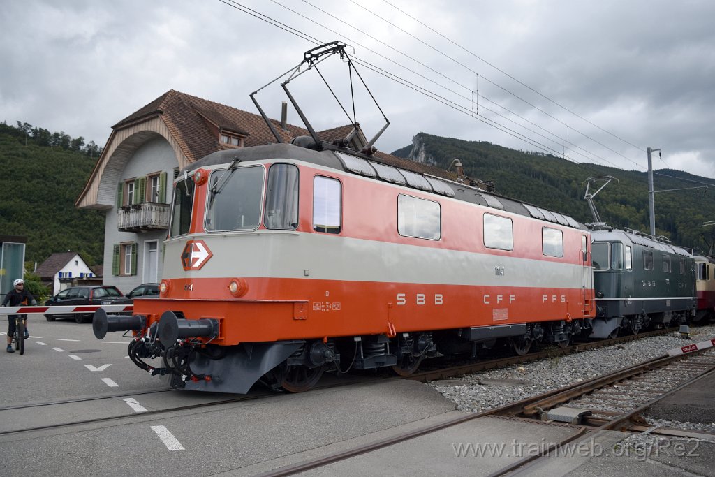 9363-0001-140924.jpg - DSF Re 4/4'' 11141 / SBB-CFF (Re 91 85 4 420 141-4 CH-DSF) + DSF Re 4/4'' 11173 / SBB-CFF (Re 91 85 4 420 173-7 CH-DSF) + IRSI Re 421.393-0 (Re 4/4'' 11393)  (Re 91 85 4 421 393-0 CH-IRSI) / Balsthal 14.9.2024