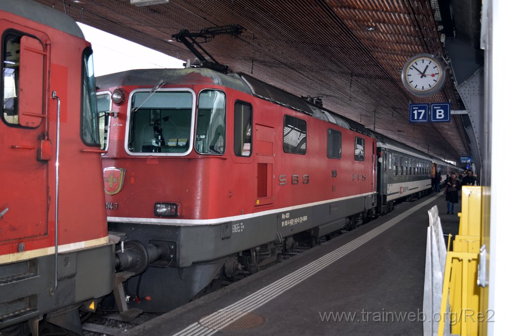 5818-0048-020120.jpg - SBB-CFF Re 4/4'' 11143 (Re 420.143-0)  (Re 91 85 4 420 143-0 CH-SBB) / Zürich HB 2.1.2020