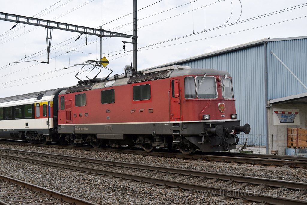 5413-0002-160419.jpg - SBB-CFF Re 4/4'' 11144 (Re 420.144-8)  (Re 91 85 4 420 144-8 CH-SBB) / Rümlang 16.4.2019