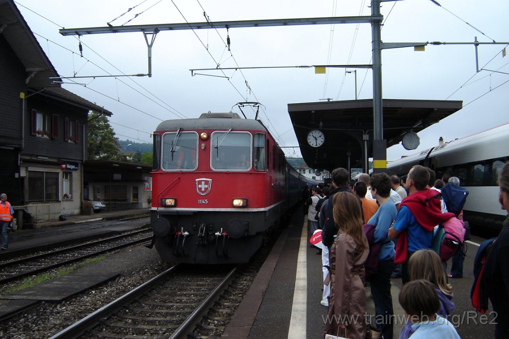 1367-0039-110807.jpg - SBB-CFF Re 4/4'' 11145 / Wangen bei Olten 11.8.2007