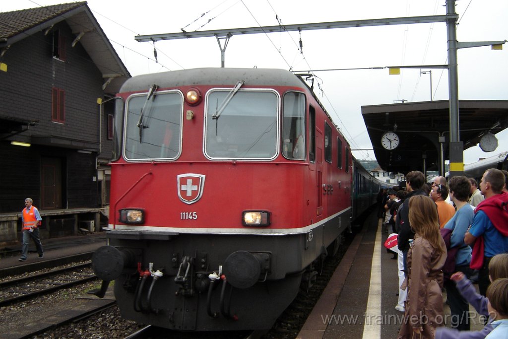 1367-0040-110807.jpg - SBB-CFF Re 4/4'' 11145 / Wangen bei Olten 11.8.2007