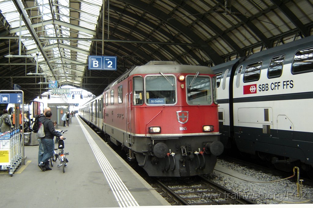 1467-0014-200408.jpg - SBB-CFF Re 4/4'' 11145 / St.Gallen HB 20.4.2008