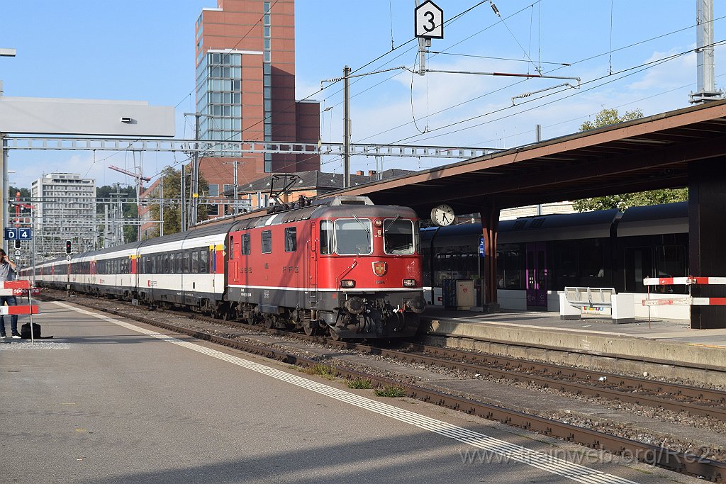 4606-0045-280817.jpg - SBB-CFF Re 4/4'' 11145 (Re 420.145-5)  (Re 91 85 4 420 145-5 CH-SBB) / Winterthur 28.8.2017