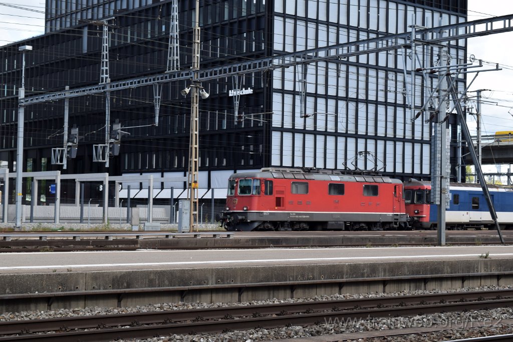 4670-0007-031017.jpg - SBB-CFF Re 4/4'' 11149 (Re 420.149-7)  (Re 91 85 4 420 149-7 CH-SBB) / Zürich-Altstetten 3.10.2017