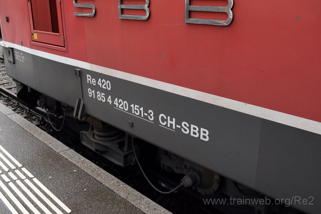3888-0034-140516.jpg - SBB-CFF Re 4/4'' 11151 (Re 420.151-3)  (Re 91 85 4 420 151-3 CH-SBB) / St.Gallen HB 14.5.2016