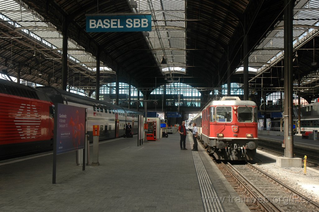 2535-0038-300712.jpg - SBB-CFF Re 4/4'' 11152 / Basel 30.7.2012