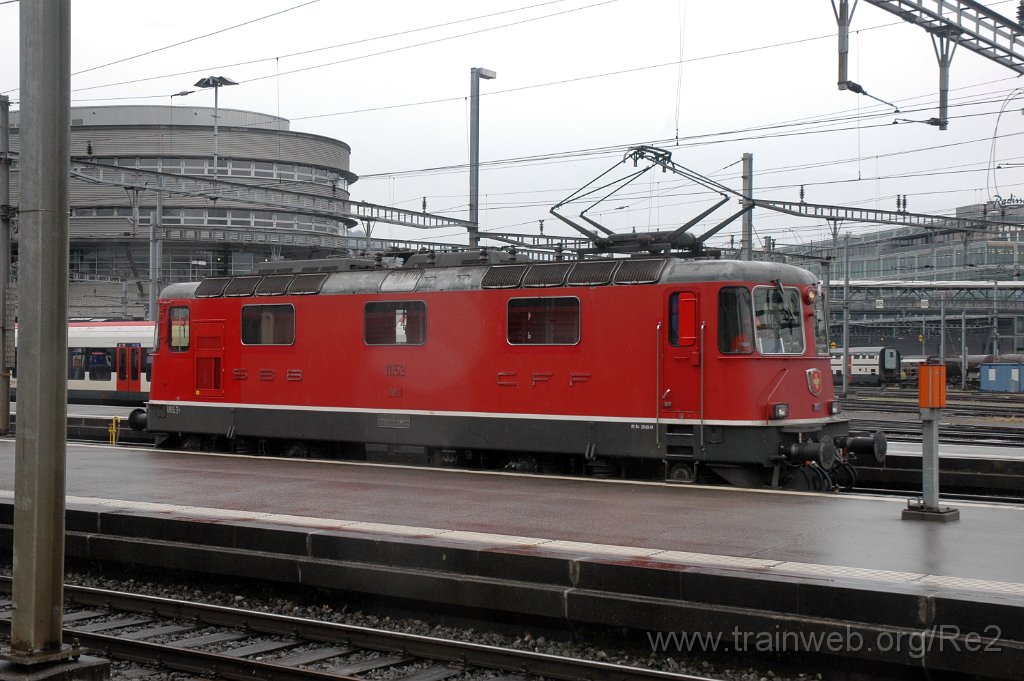 2742-0044-090413.jpg - SBB-CFF Re 4/4'' 11152 / Luzern 9.4.2013