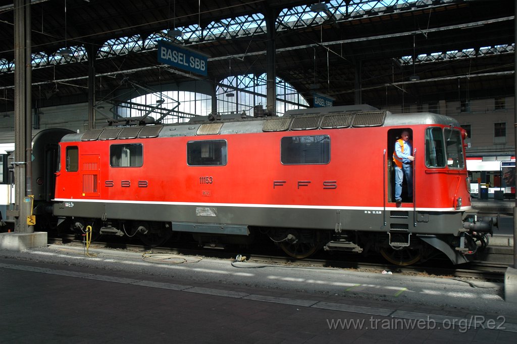1644-0011-100409.jpg - SBB-CFF Re 4/4'' 11153 / Basel 10.4.2009