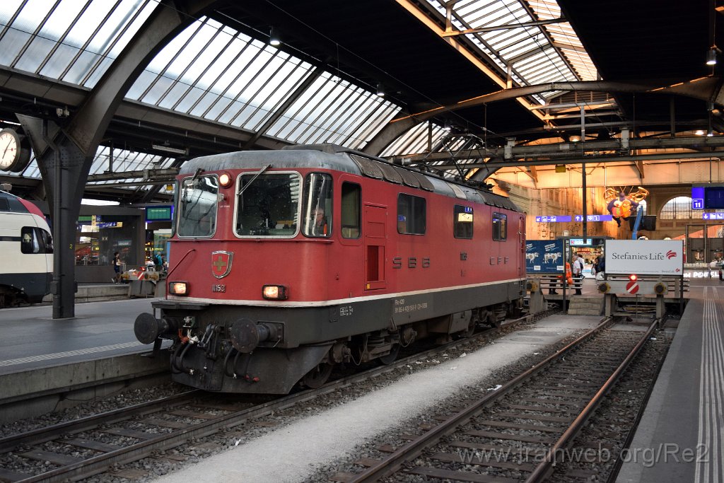 5113-0029-170918.jpg - SBB-CFF Re 4/4'' 11153 (Re 420.153-9)  (Re 91 85 4 420 153-9 CH-SBB) / Zürich HB 17.9.2018