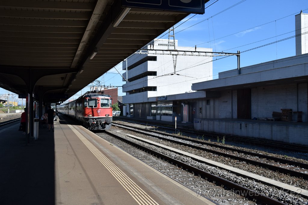 4018-0004-180716.jpg - SBB-CFF Re 4/4'' 11154 (Re 420.154-7)  (Re 91 85 4 420 154-7 CH-SBB) / Killwangen-Spreitenbach 18.7.2016