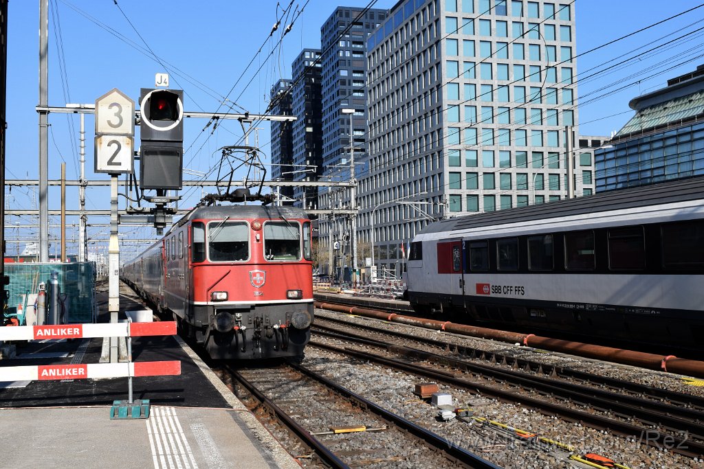 5359-0005-270319.jpg - SBB-CFF Re 4/4'' 11154 (Re 420.154-7)  (Re 91 85 4 420 154-7 CH-SBB) / Zürich-Altstetten 27.3.2019