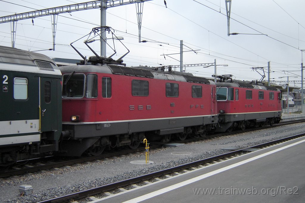0995-0049-041204.jpg - SBB-CFF Re 4/4'' 11155 + SBB-CFF Re 4/4'' 11241 / Zürich HB 4.12.2004