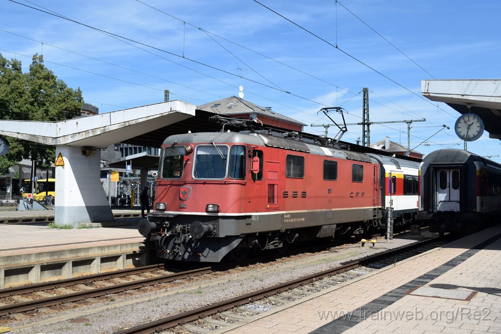 8159-0035-240822.jpg - SBB-CFF Re 4/4'' 11157 (Re 420.157-0)  (Re 91 85 4 420 157-0 CH-SBB) / Singen (Htw) 24.8.2022