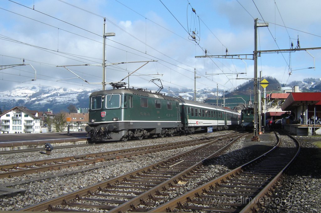 1300-0015-310307.jpg - SBB-CFF Ref 4/4'' 11158 / Schwyz 31.3.2007